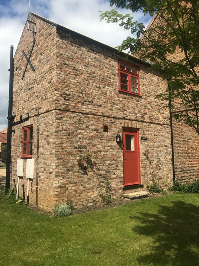 C Farmhouse Accommodation Alne Exterior foto